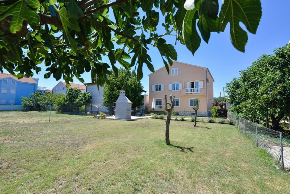 Sreca Apartment Near Beach With Bbq Bibinje Extérieur photo