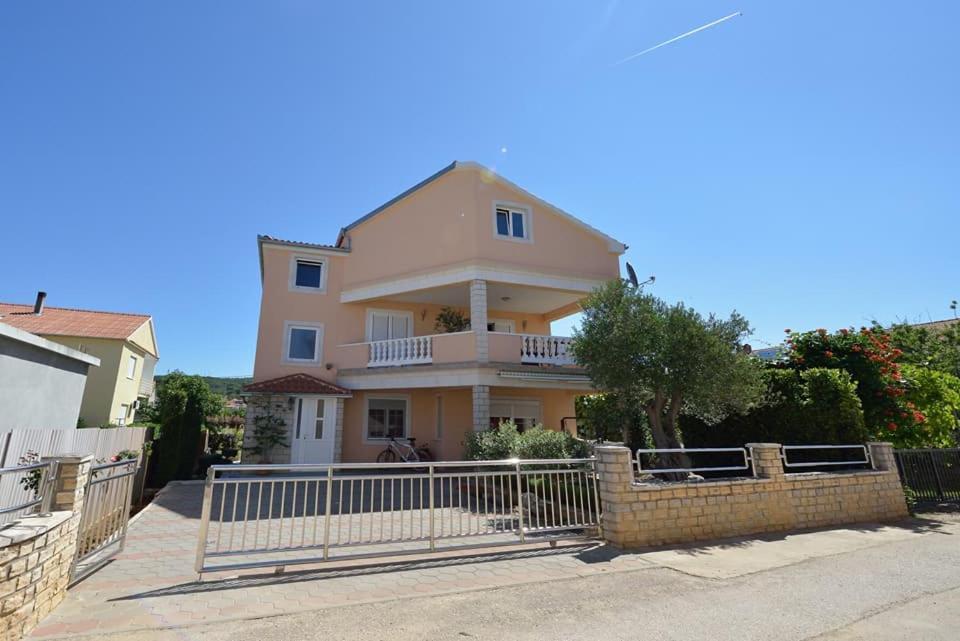 Sreca Apartment Near Beach With Bbq Bibinje Extérieur photo