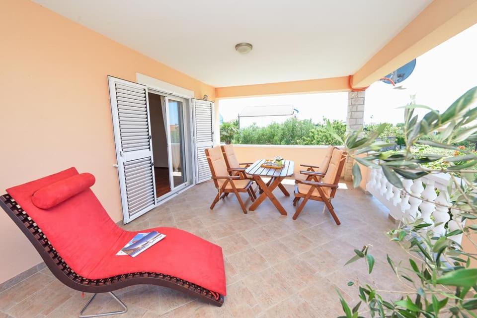Sreca Apartment Near Beach With Bbq Bibinje Extérieur photo