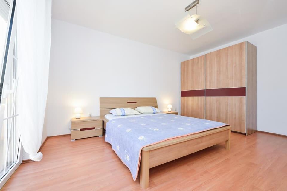 Sreca Apartment Near Beach With Bbq Bibinje Extérieur photo