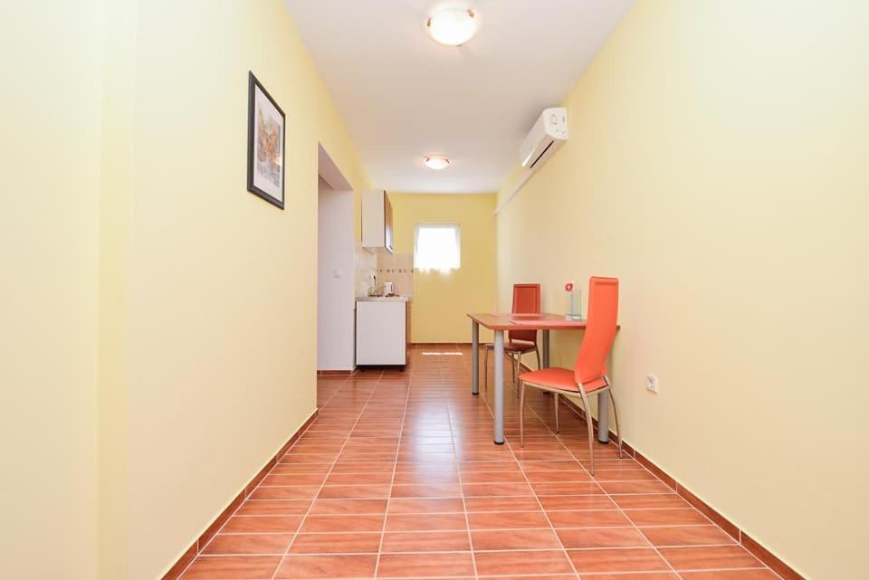Sreca Apartment Near Beach With Bbq Bibinje Extérieur photo