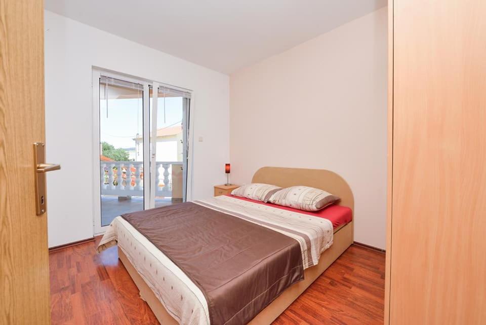 Sreca Apartment Near Beach With Bbq Bibinje Extérieur photo