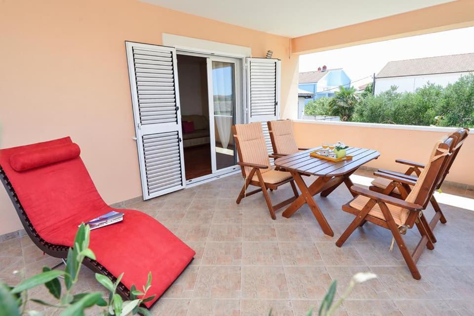 Sreca Apartment Near Beach With Bbq Bibinje Extérieur photo
