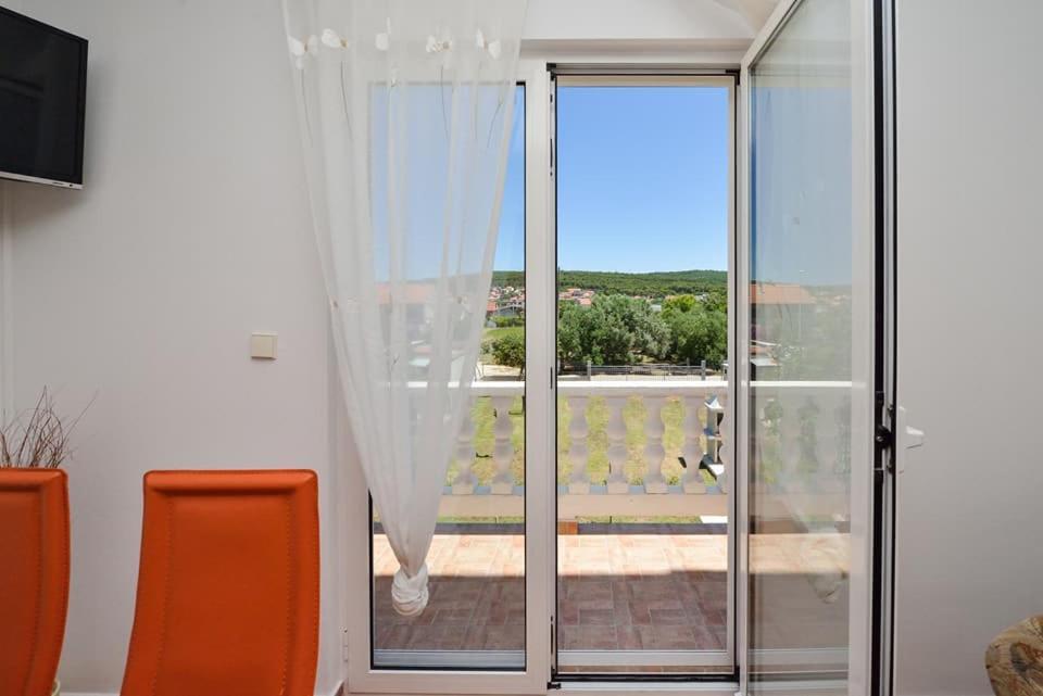 Sreca Apartment Near Beach With Bbq Bibinje Extérieur photo